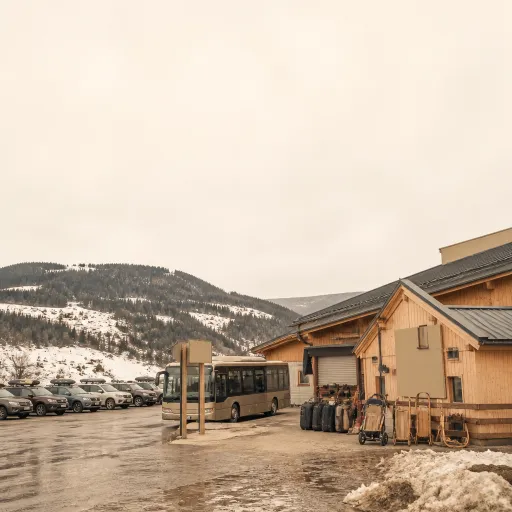 Station de ski en famille : les frais cachés et la logistique que les brochures ne mentionnent pas